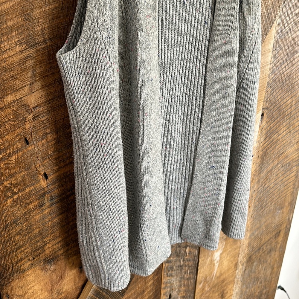 Talbots Womens cable knit sweater vest, size medium - Picture 3 of 4